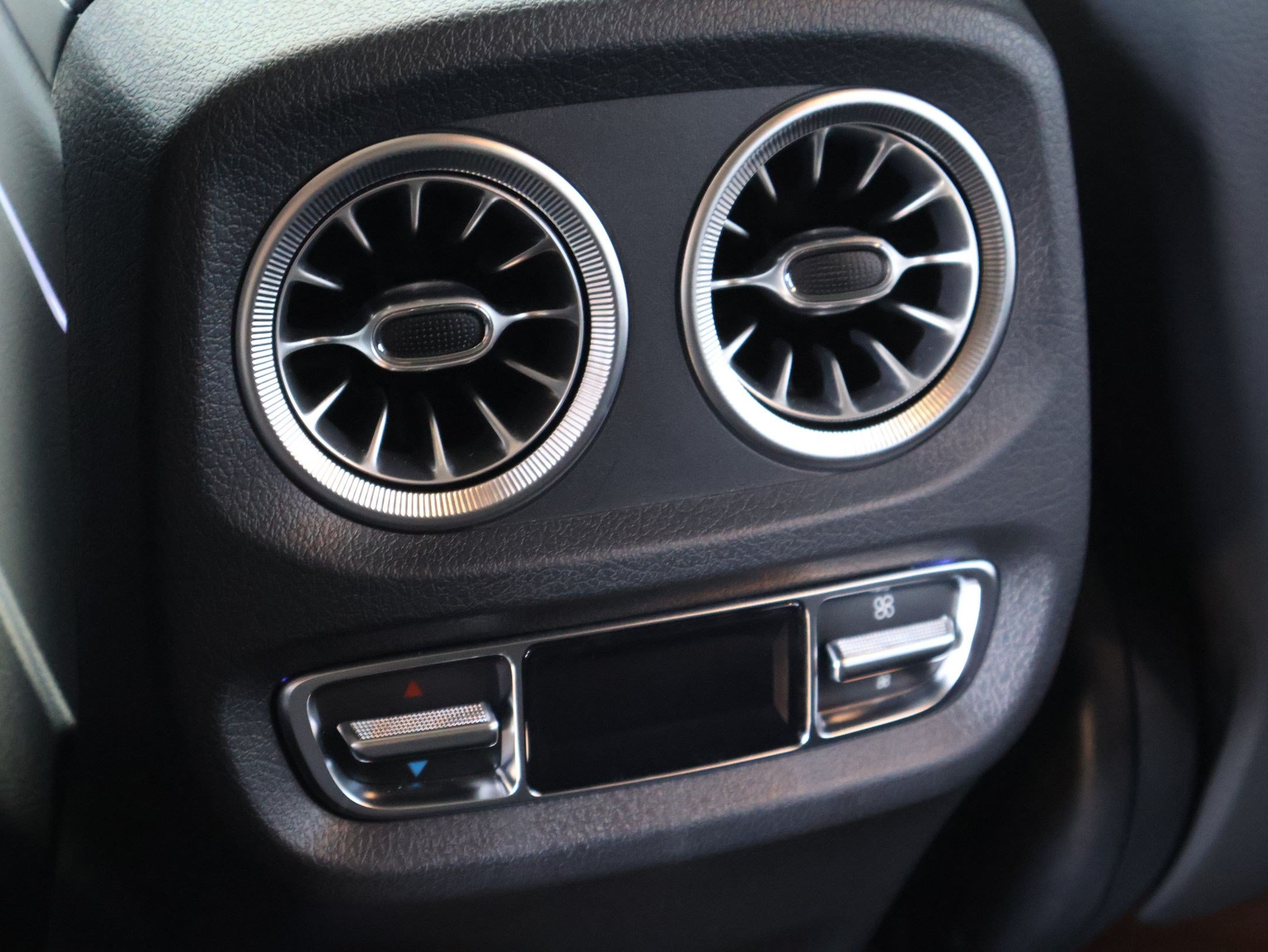 Used 2026 Mercedes-Benz G 550 image 29