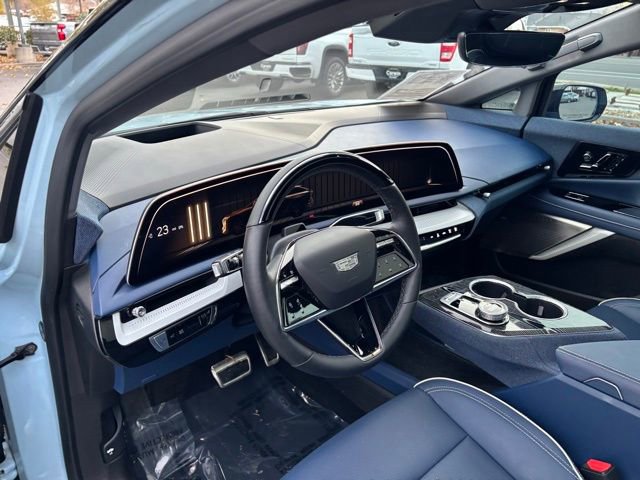 Used 2025 Cadillac Optiq Sport 2 image 13