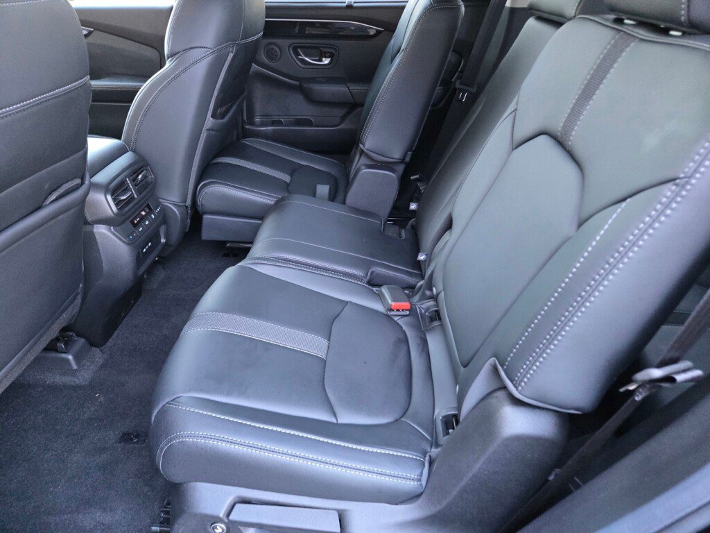 Certified 2025 Honda Pilot EX-L image 15