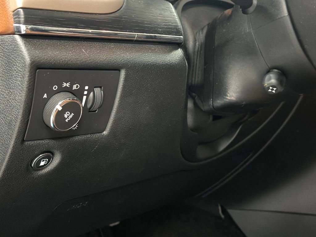 Used 2015 Jeep Grand Cherokee Summit AWD/4WD image 15