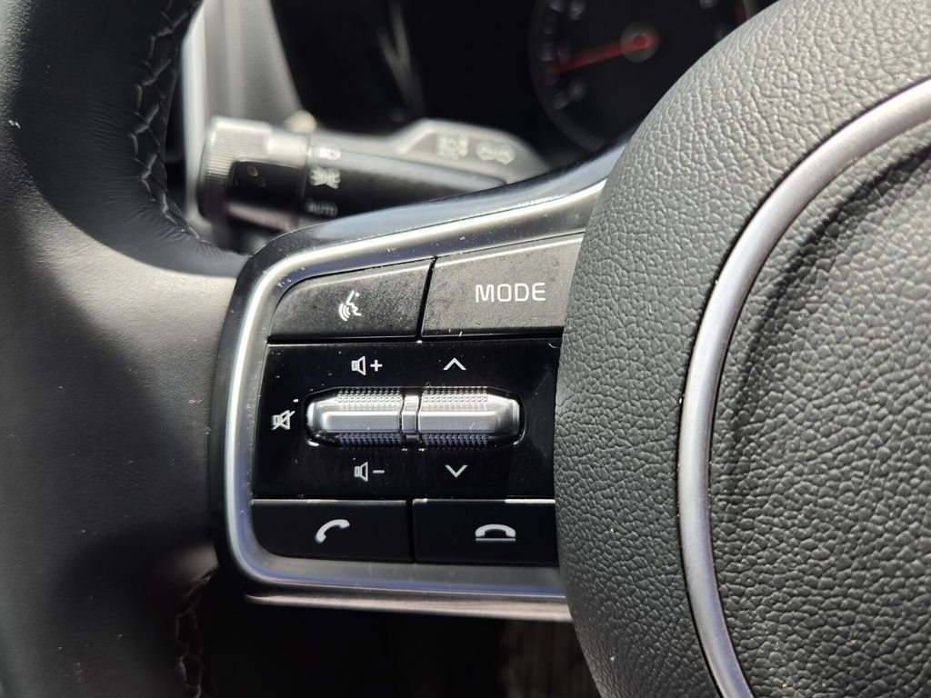 Used 2023 Kia Sorento S w/ Panoramic Sunroof Package AWD/4WD image 26