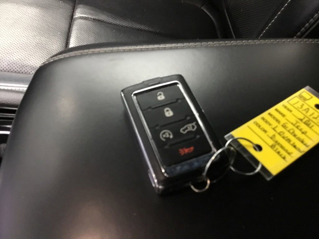 Used 2021 Jeep Grand Cherokee L Overland w/ Luxury Tech Group IV image 10