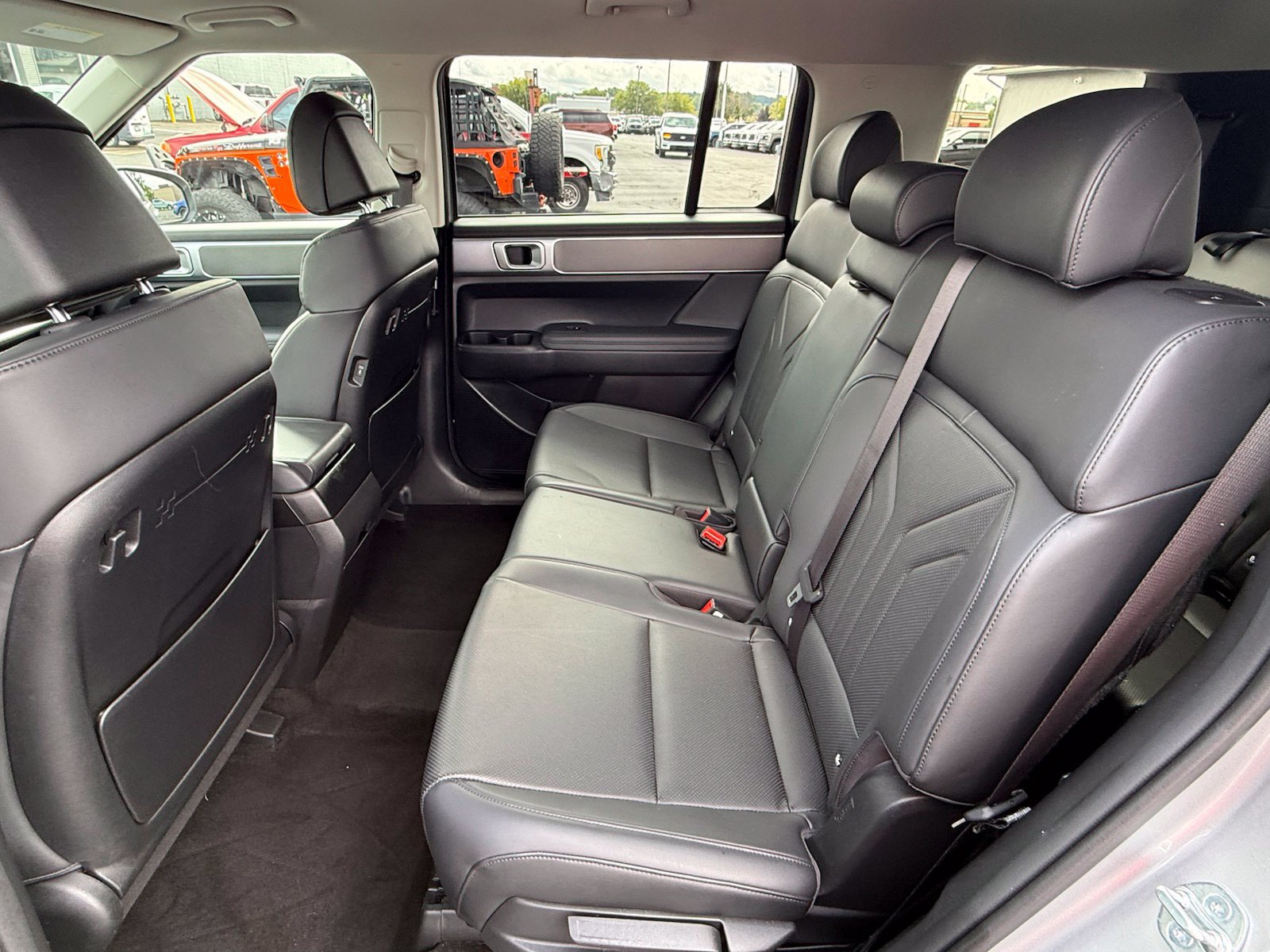 Used 2026 Hyundai Santa Fe SEL AWD/4WD image 14