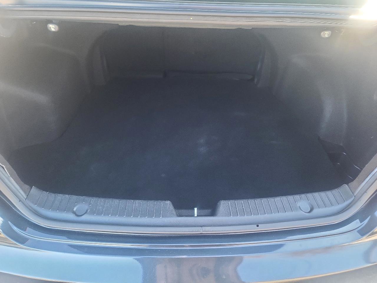 Used 2012 Hyundai Sonata Limited FWD image 12