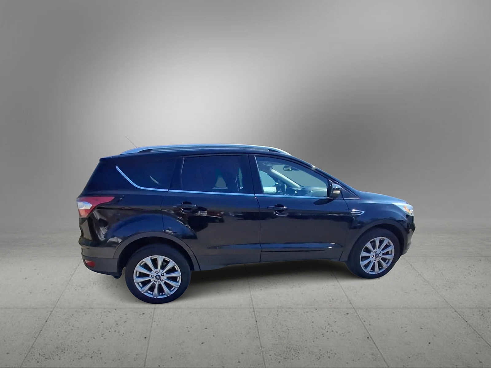 Used 2017 Ford Escape Titanium w/ Equipment Group 301A image 9