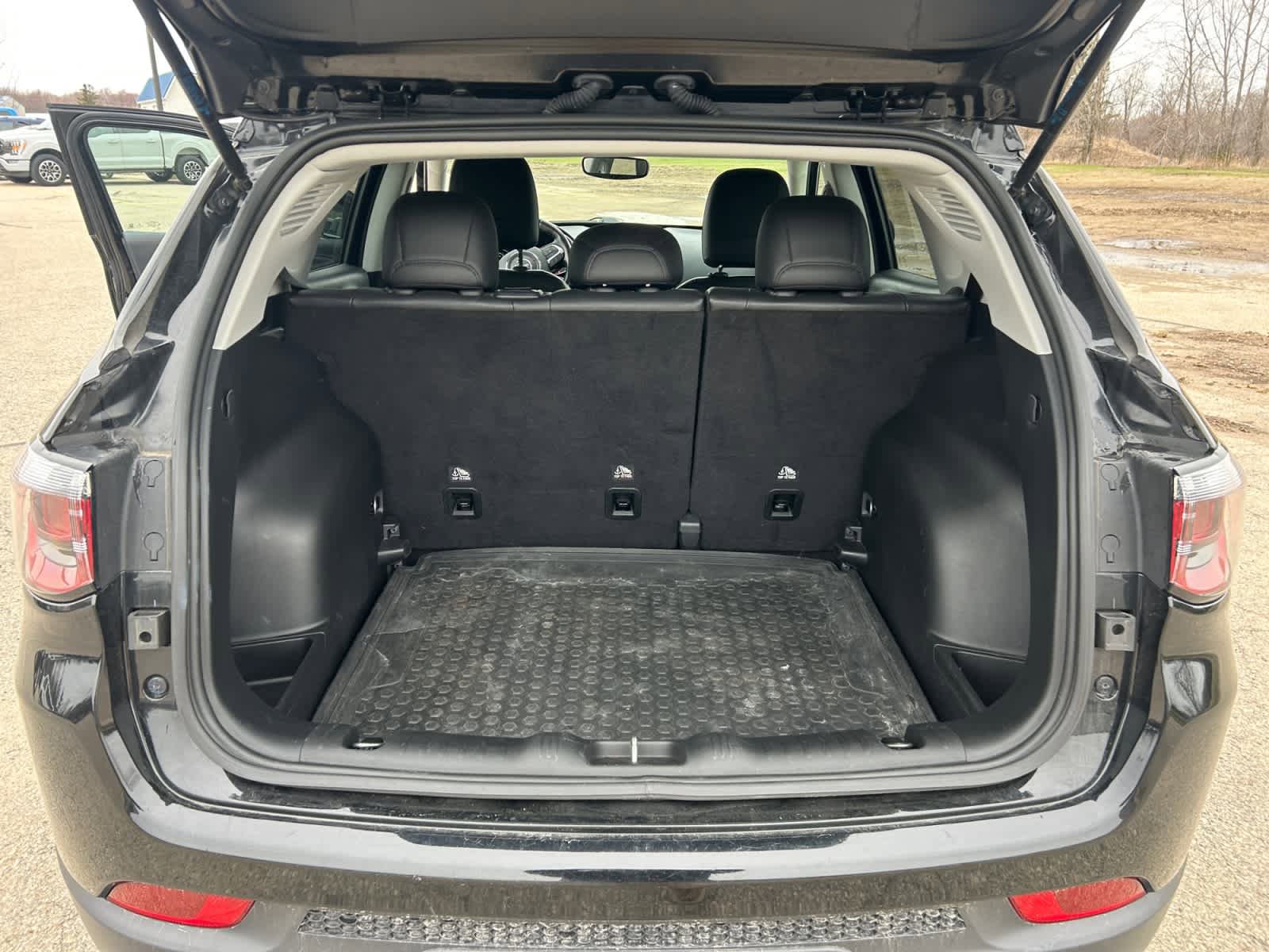 Used 2021 Jeep Compass Latitude image 19