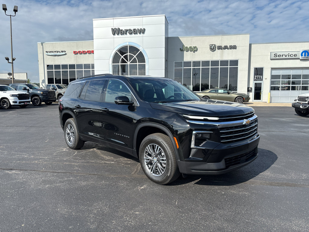 Used 2026 Chevrolet Traverse LT w/ Driver Confidence Package FWD image 3