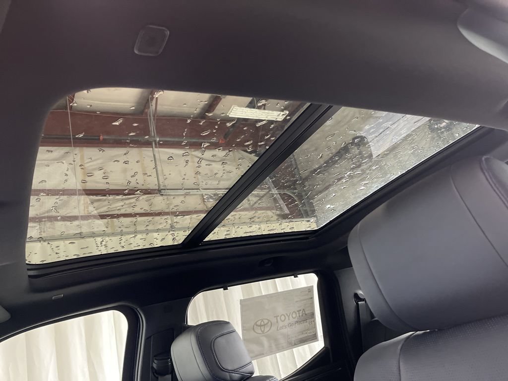 New 2026 Toyota Tundra Platinum AWD/4WD image 3