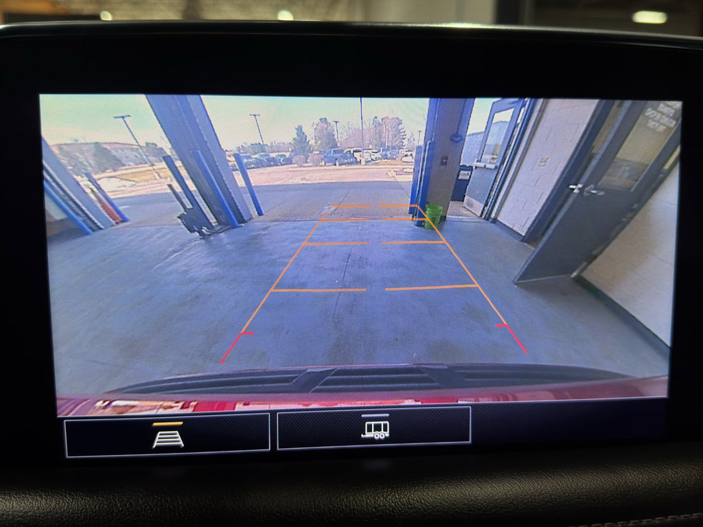 Used 2021 Chevrolet Suburban Z71 image 32