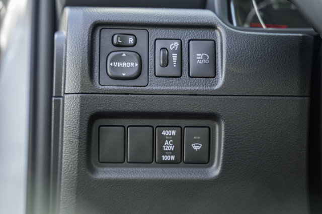 Used 2022 Toyota 4Runner SR5 AWD/4WD image 48