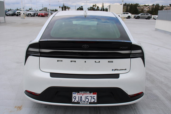 Certified 2024 Toyota Prius Prime image 4