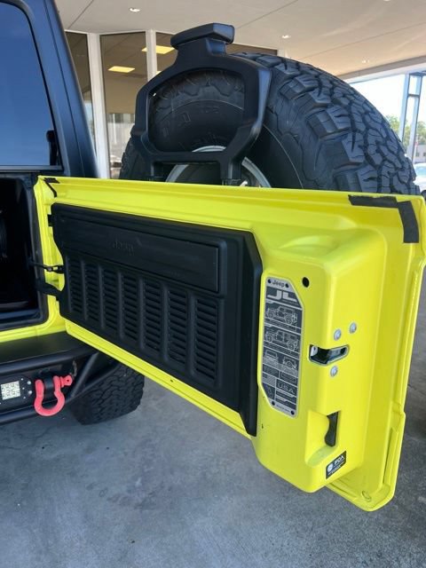Used 2023 Jeep Wrangler Unlimited Rubicon w/ Xtreme 35 Tire Package AWD/4WD image 24