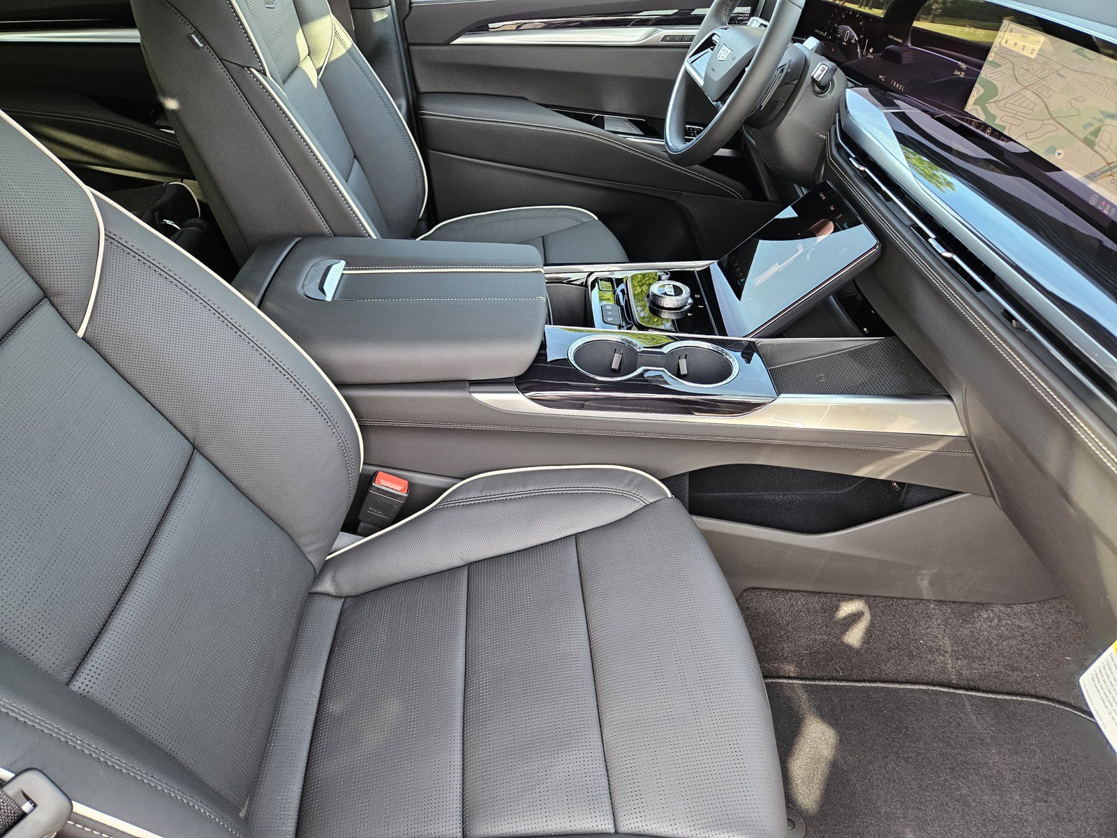 New 2026 Cadillac Escalade Sport w/ Touring Package AWD/4WD image 10