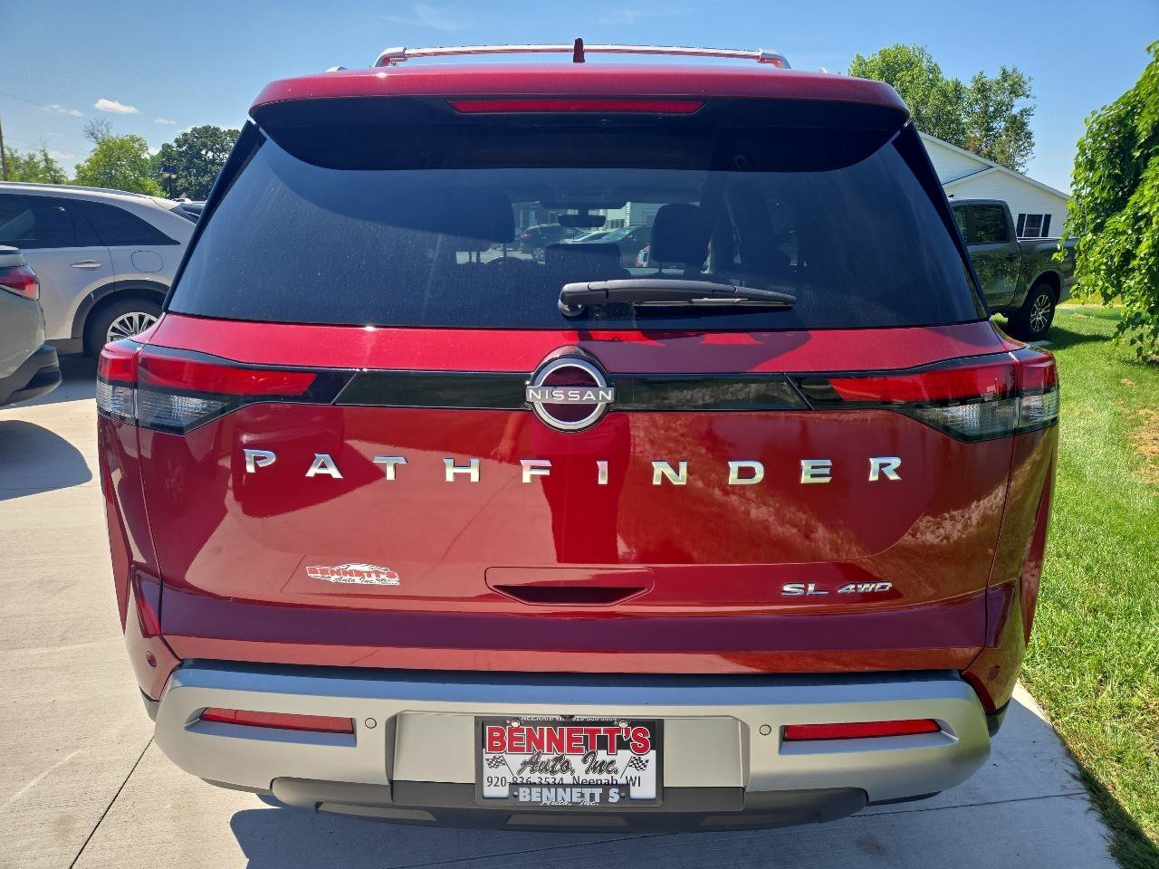 Used 2024 Nissan Pathfinder SL w/ Cargo Package AWD/4WD image 5