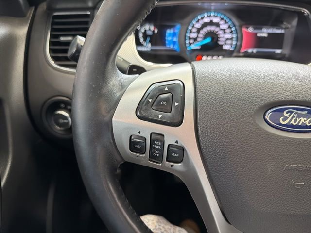 Used 2018 Ford Taurus SHO w/ Driver Assist Package AWD/4WD image 31