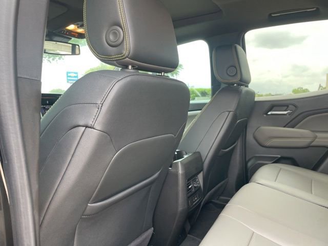 Used 2024 Chevrolet Colorado ZR2 w/ ZR2 Convenience Package III image 9