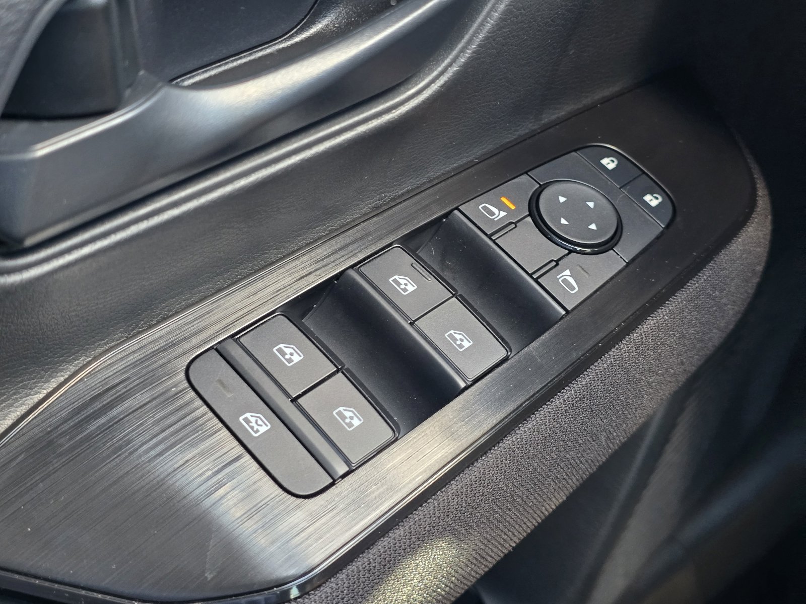 New 2026 Nissan Kicks S FWD image 25