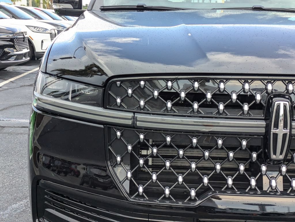 New 2027 Lincoln Navigator Black Label AWD/4WD image 10