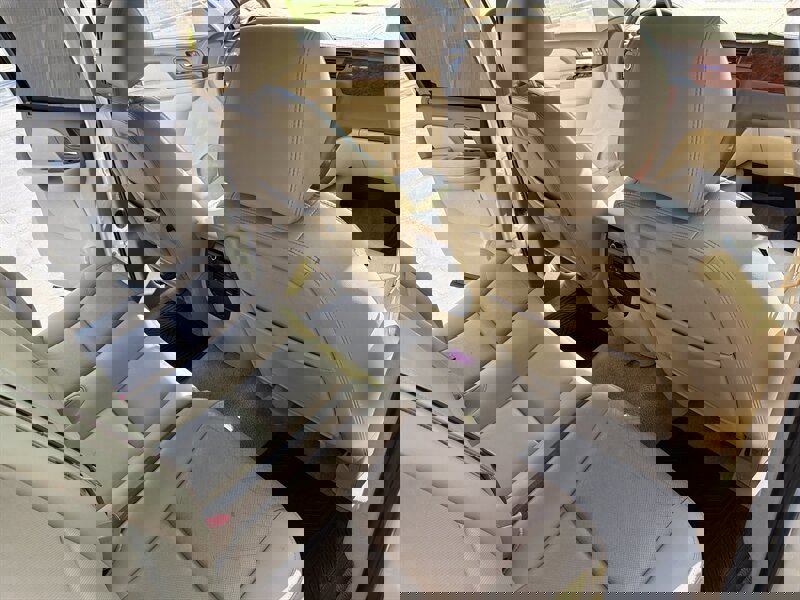 Used 2011 Chevrolet Avalanche LTZ image 28