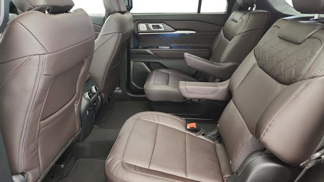 New 2026 Ford Explorer Platinum w/ LUX Leather Package image 24