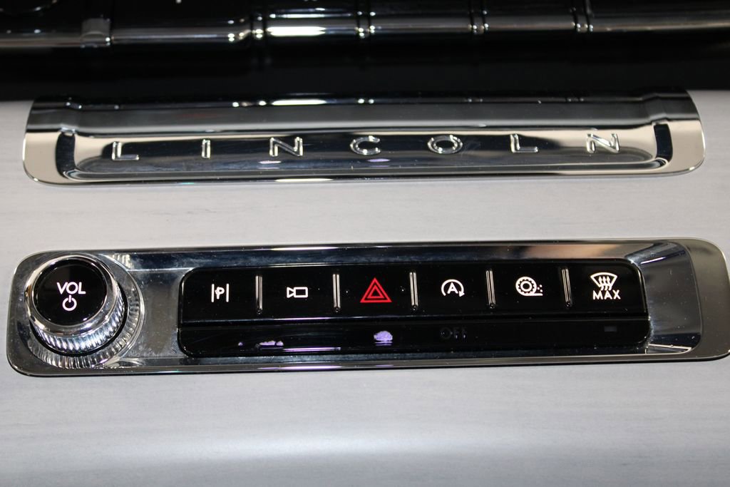 Used 2025 Lincoln Aviator Reserve w/ Illumination Package image 45
