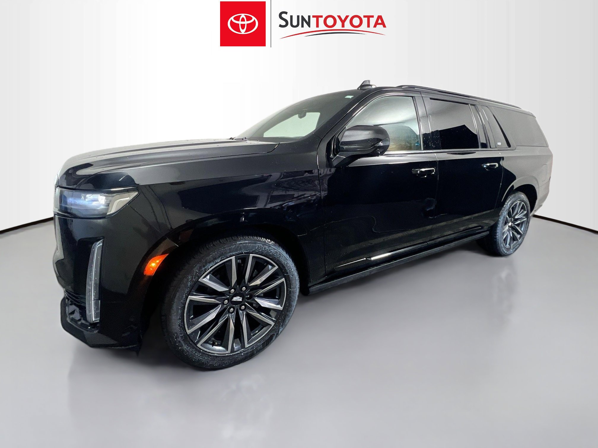 Used 2023 Cadillac Escalade ESV Sport w/ Touring Package RWD image 9