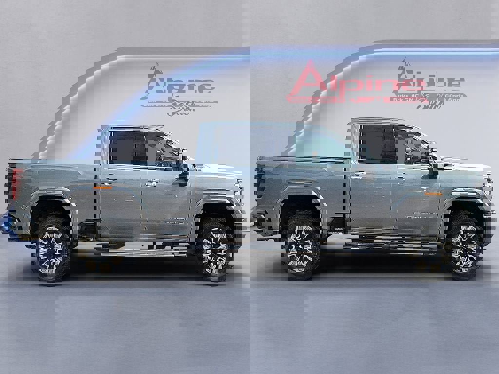 Used 2024 GMC Sierra 2500 Denali image 6