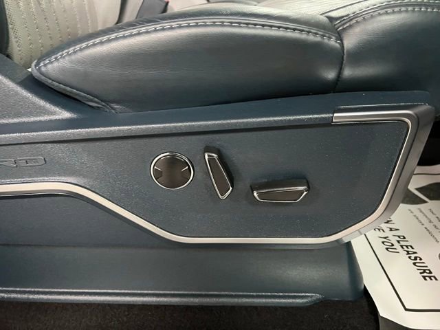 Used 2023 Ford F150 Limited image 58