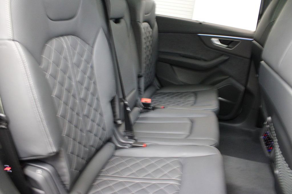 New 2026 Audi SQ7 Premium Plus image 21