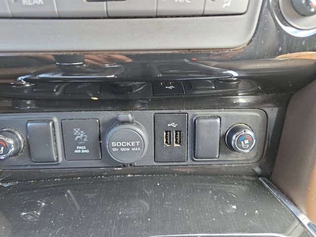 Used 2020 Nissan Armada Platinum w/ Platinum Reserve Package image 6