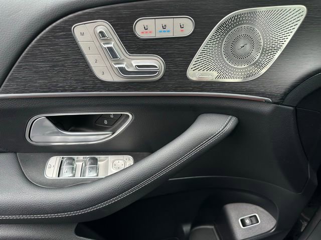 Certified 2025 Mercedes-Benz GLS 450 4MATIC image 16