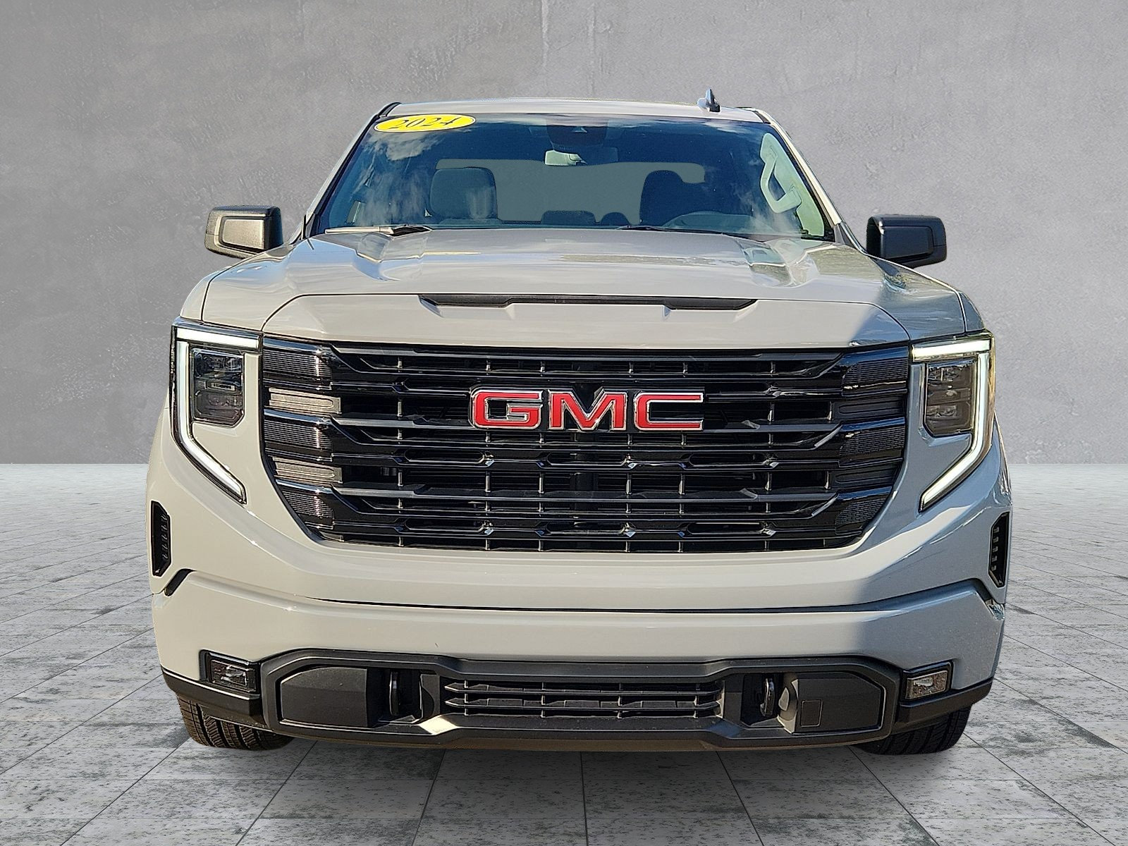 Used 2024 GMC Sierra 1500 Elevation AWD/4WD image 2