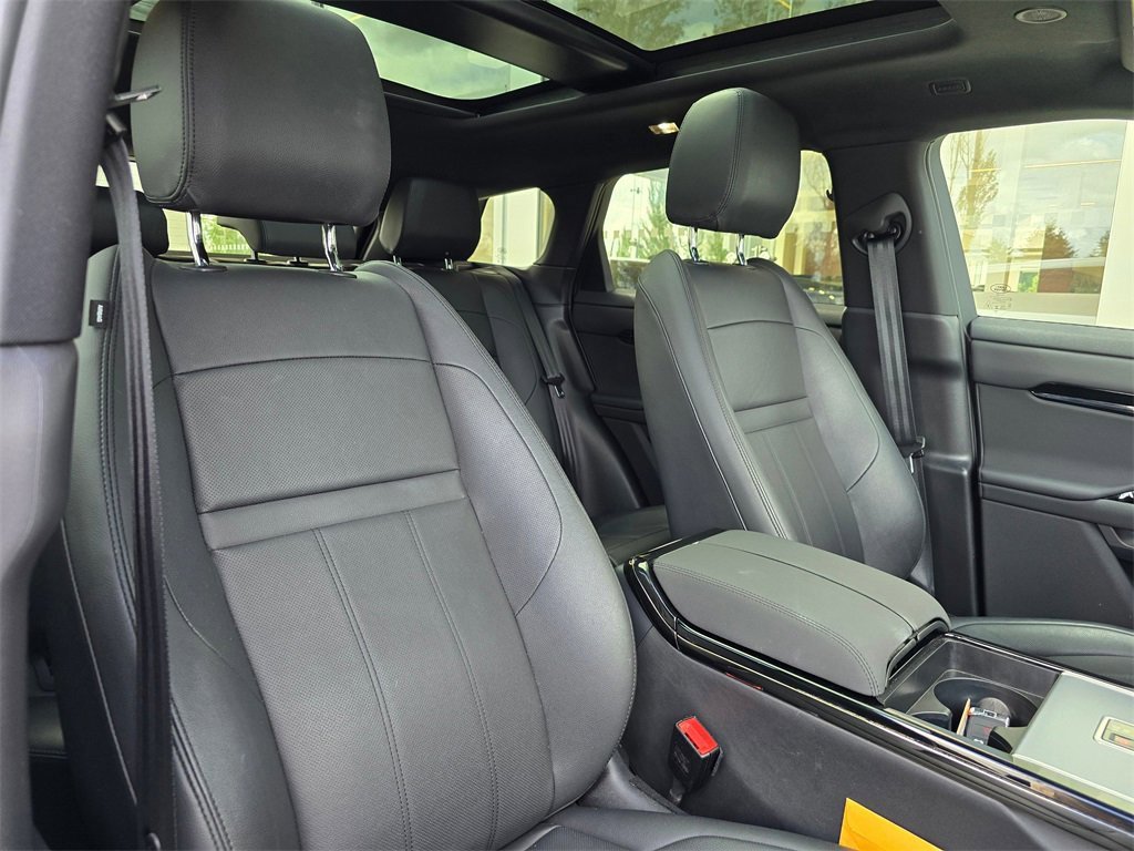 Used 2024 Land Rover Range Rover Evoque S image 32