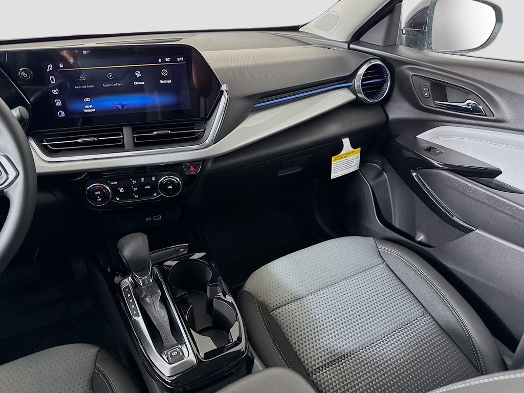 New 2026 Chevrolet Trax LT w/ Driver Confidence Package FWD image 21
