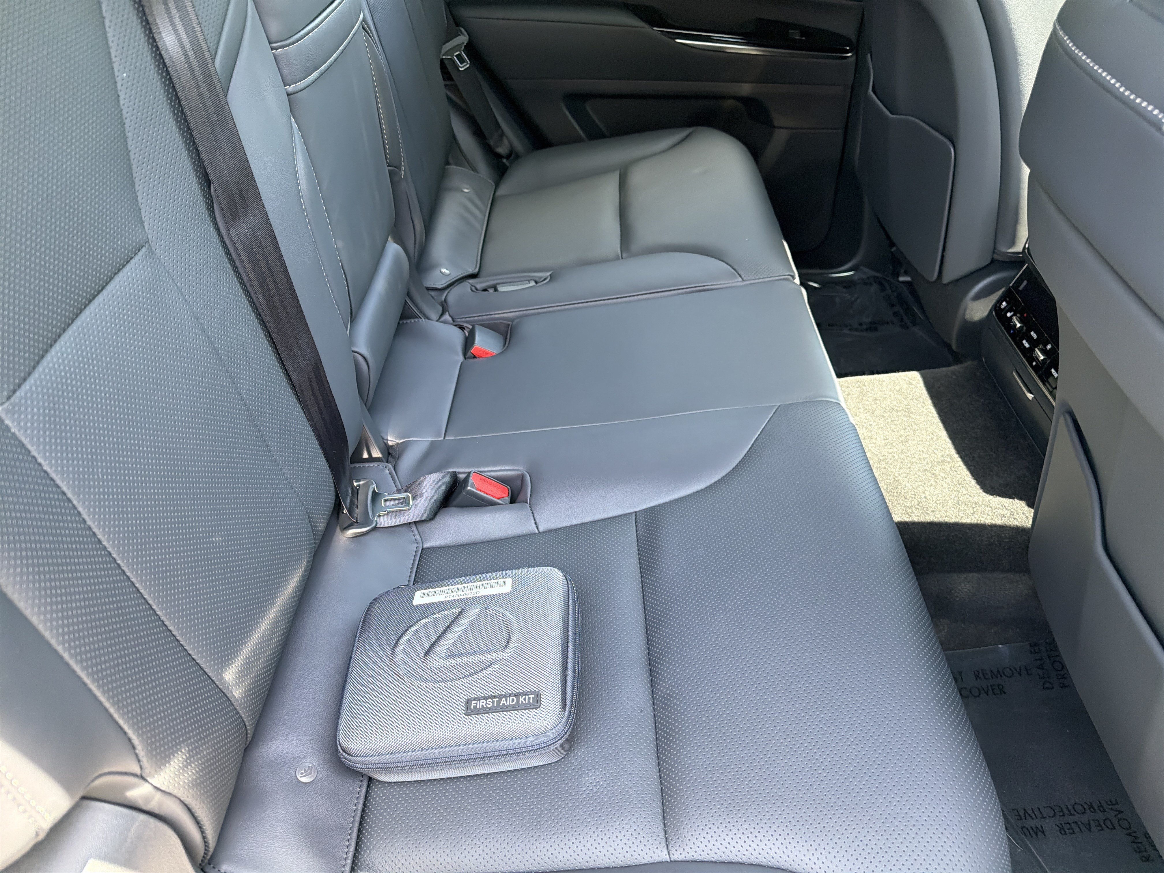 New 2026 Lexus LX 700h Luxury AWD/4WD image 28