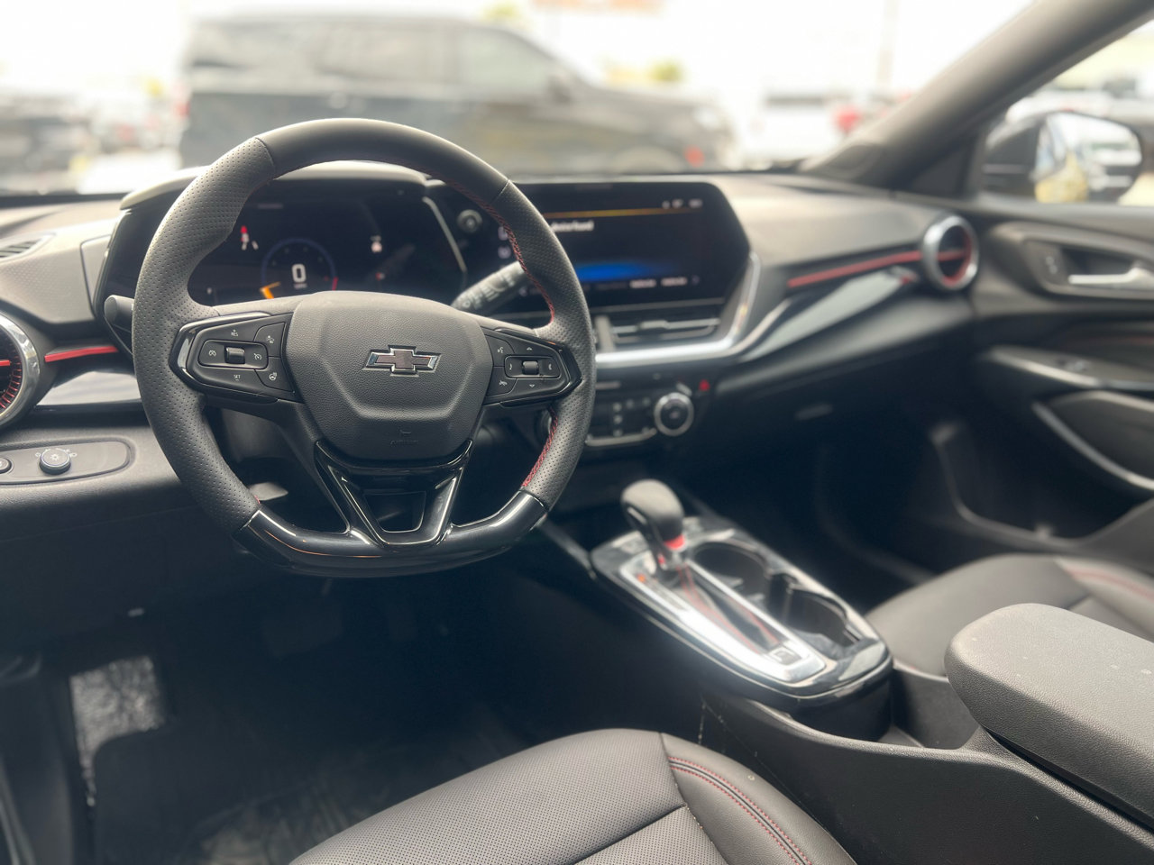 Used 2025 Chevrolet Trax RS w/ Driver Confidence Package image 20