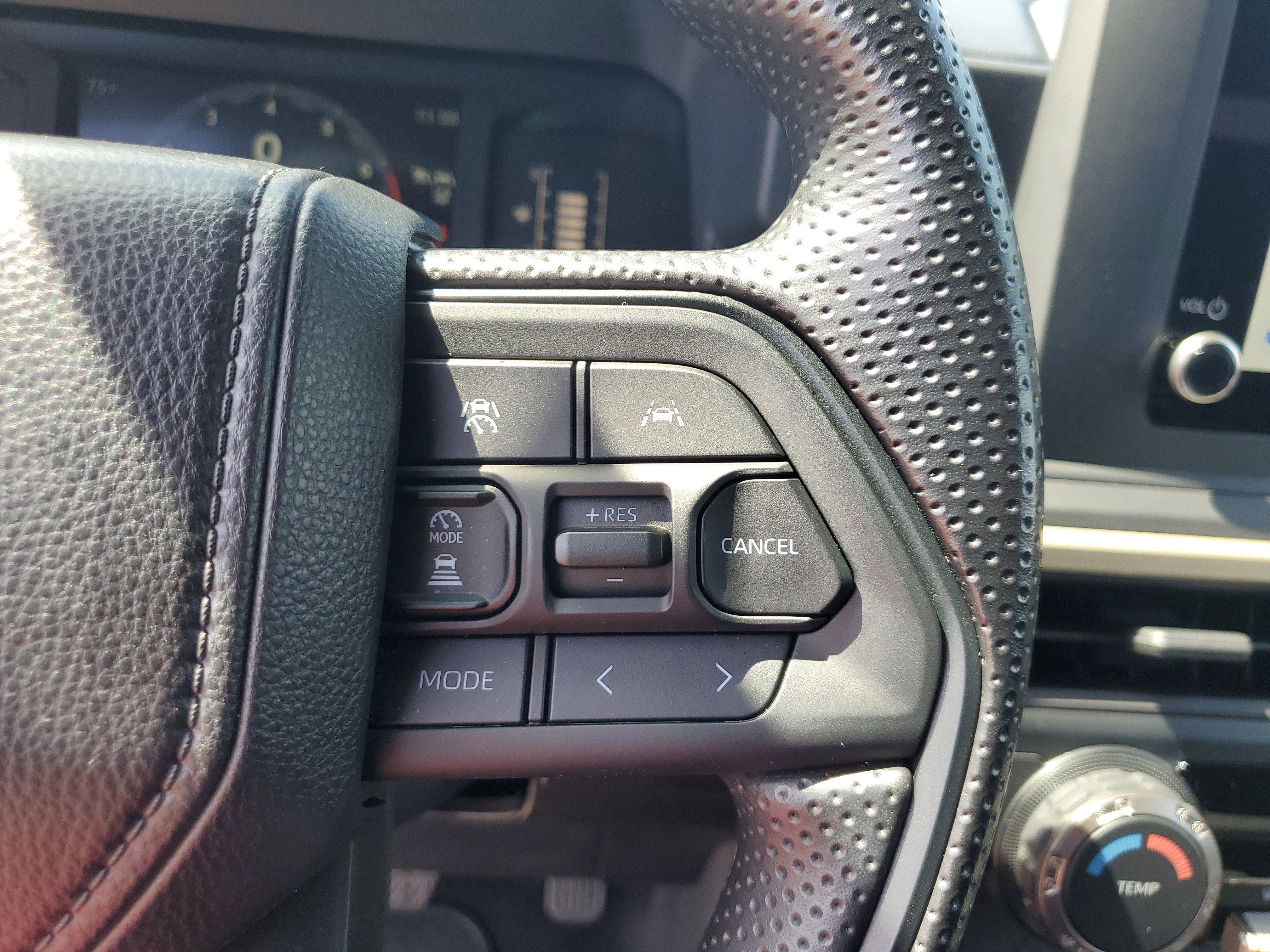 Used 2025 Toyota Tacoma SR w/ SR Upgrade Package AWD/4WD image 27