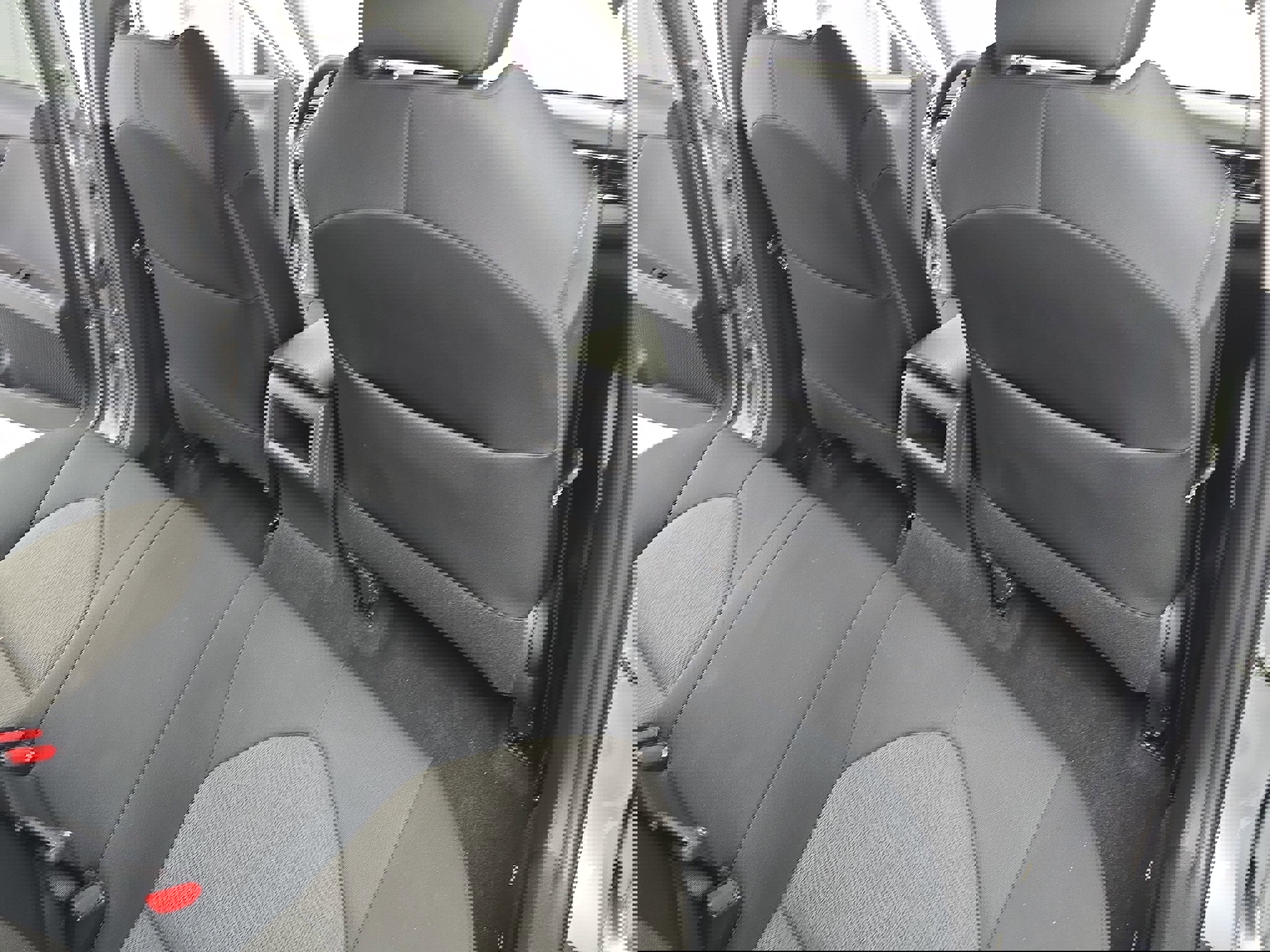 Used 2021 Toyota Camry LE FWD image 11