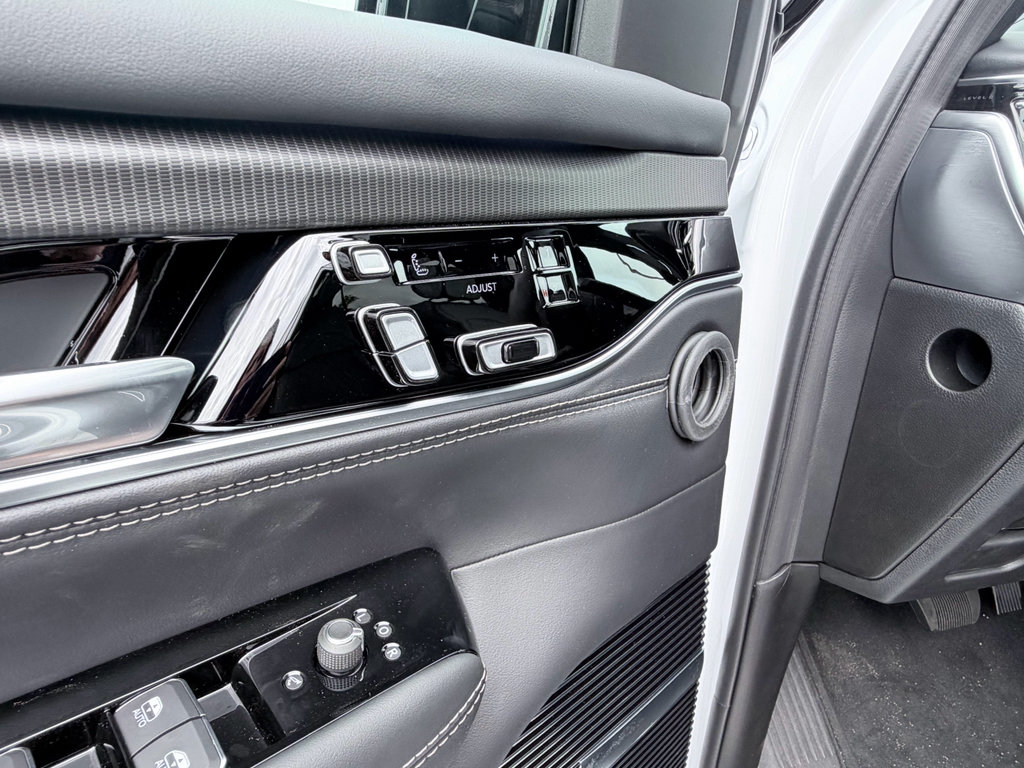 New 2026 Jeep Grand Wagoneer Summit AWD/4WD image 25