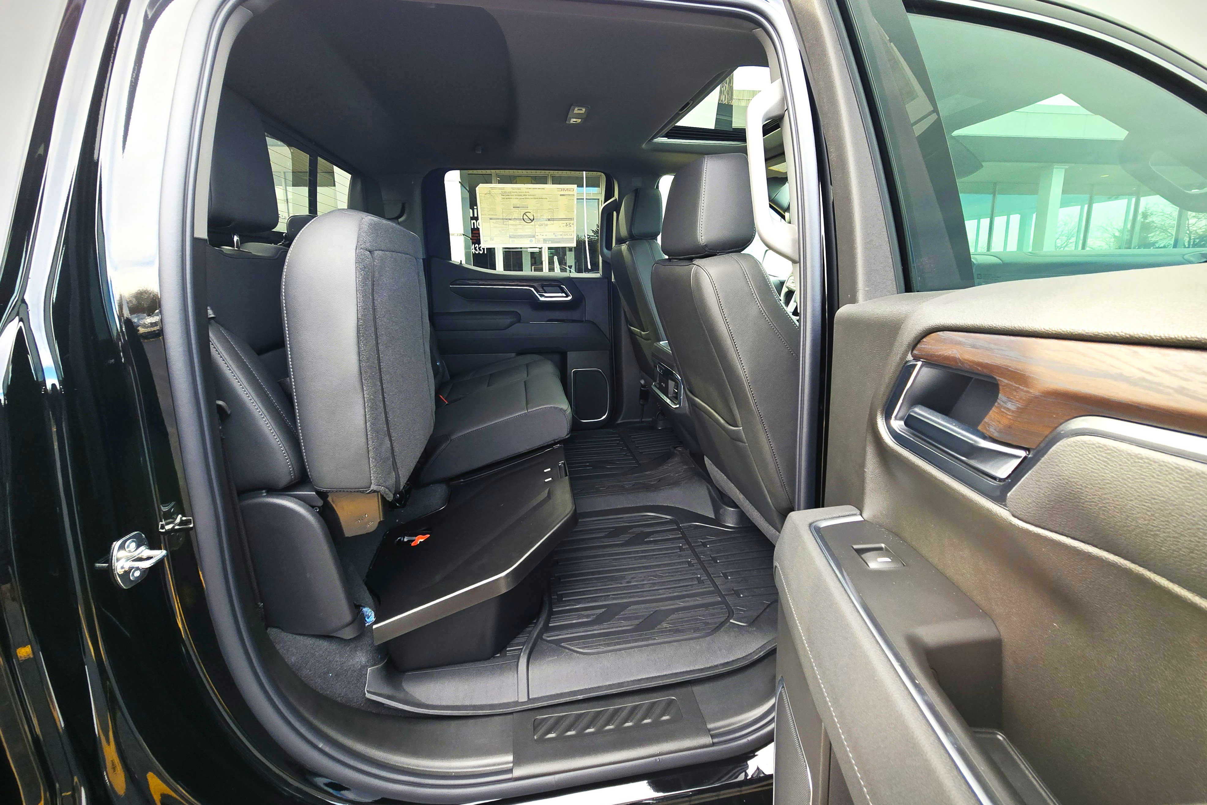 New 2026 GMC Sierra 1500 SLT w/ SLT Premium Plus Package image 23