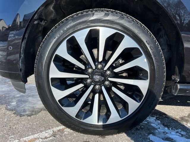 Used 2024 Lincoln Navigator Reserve image 16