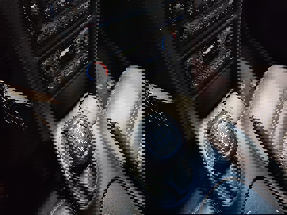 Used 2004 Chevrolet Corvette Coupe w/ Preferred Equipment Group image 30