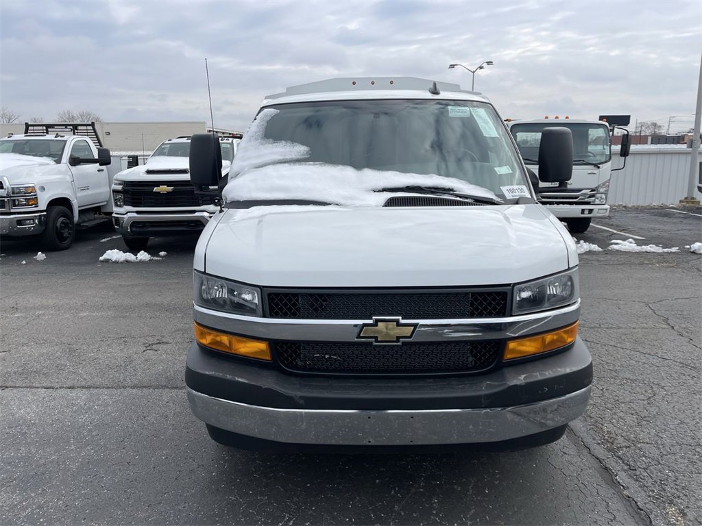 New 2025 Chevrolet Express 3500 w/ Power Convenience Package image 4