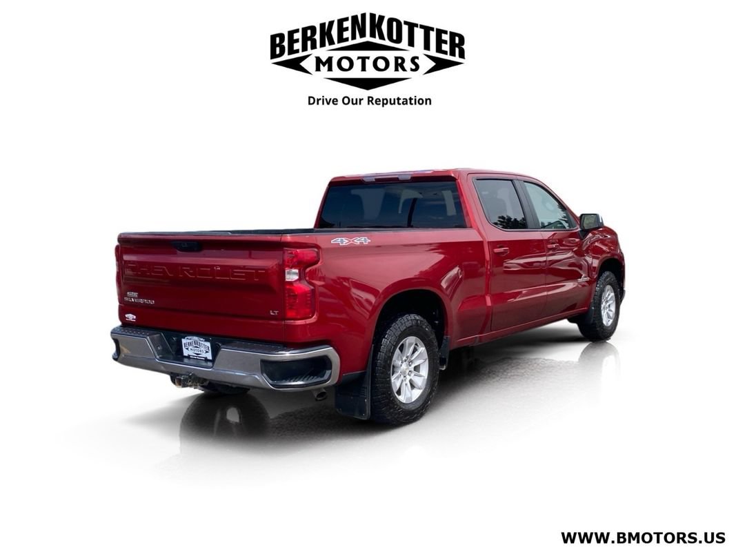 Used 2022 Chevrolet Silverado 1500 LT AWD/4WD image 7
