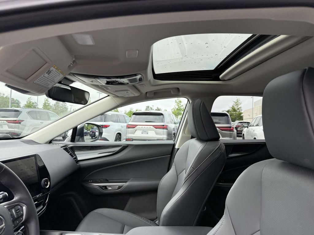 Used 2025 Lexus NX 250 AWD w/ Accessory Package (2T) image 20