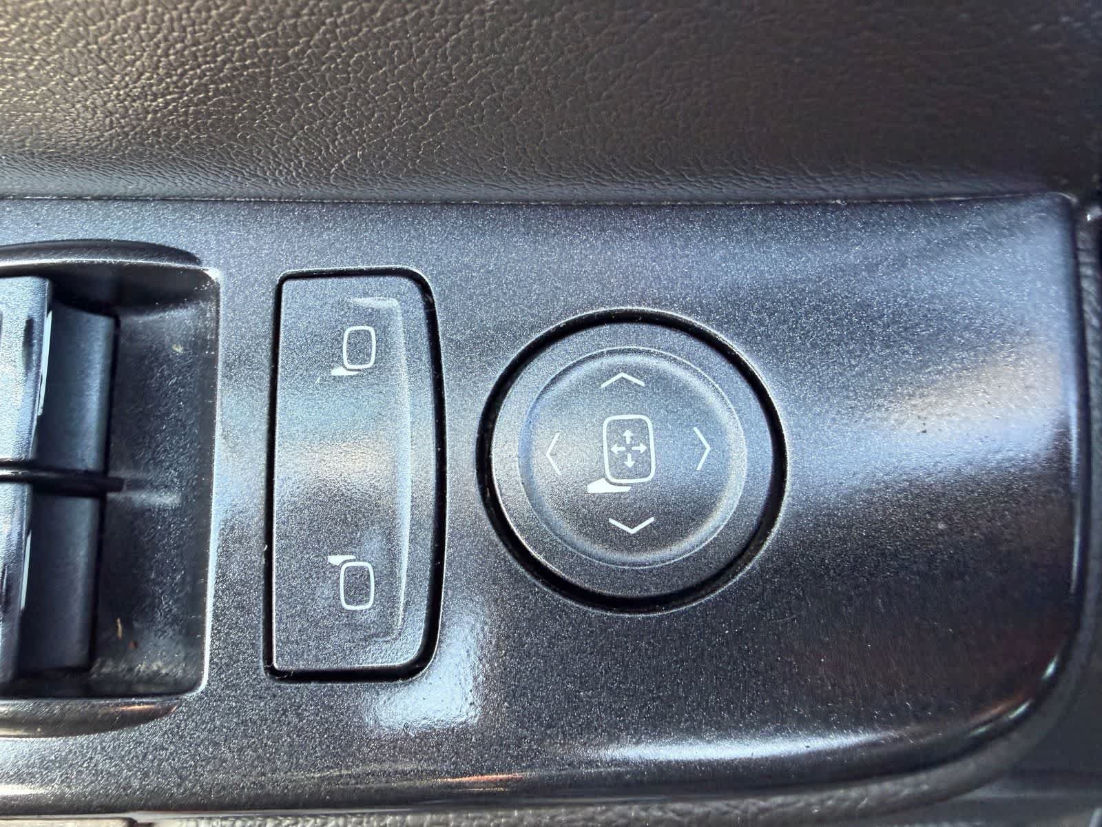 Used 2018 Chevrolet Suburban LS w/ All-Season Package RWD image 14