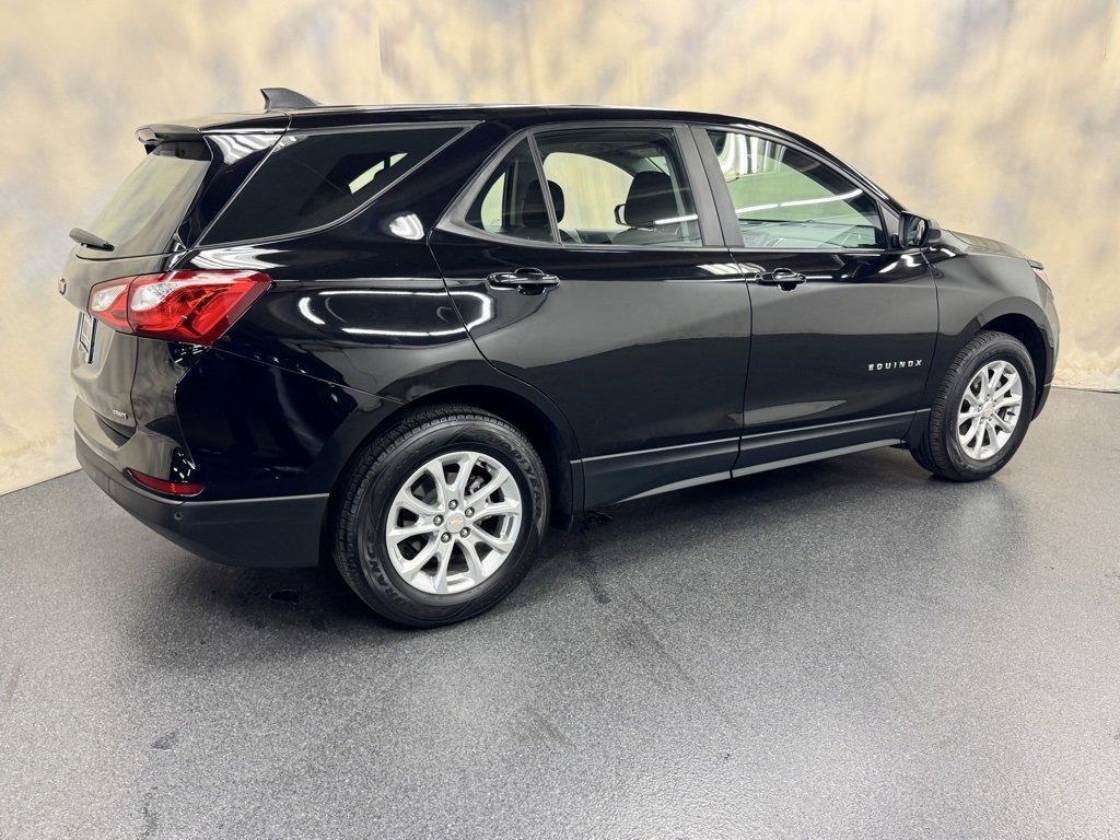 Used 2021 Chevrolet Equinox LS image 10