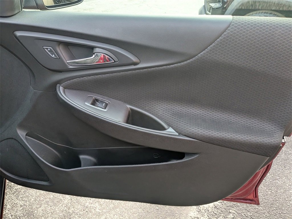 Used 2019 Chevrolet Malibu RS image 24