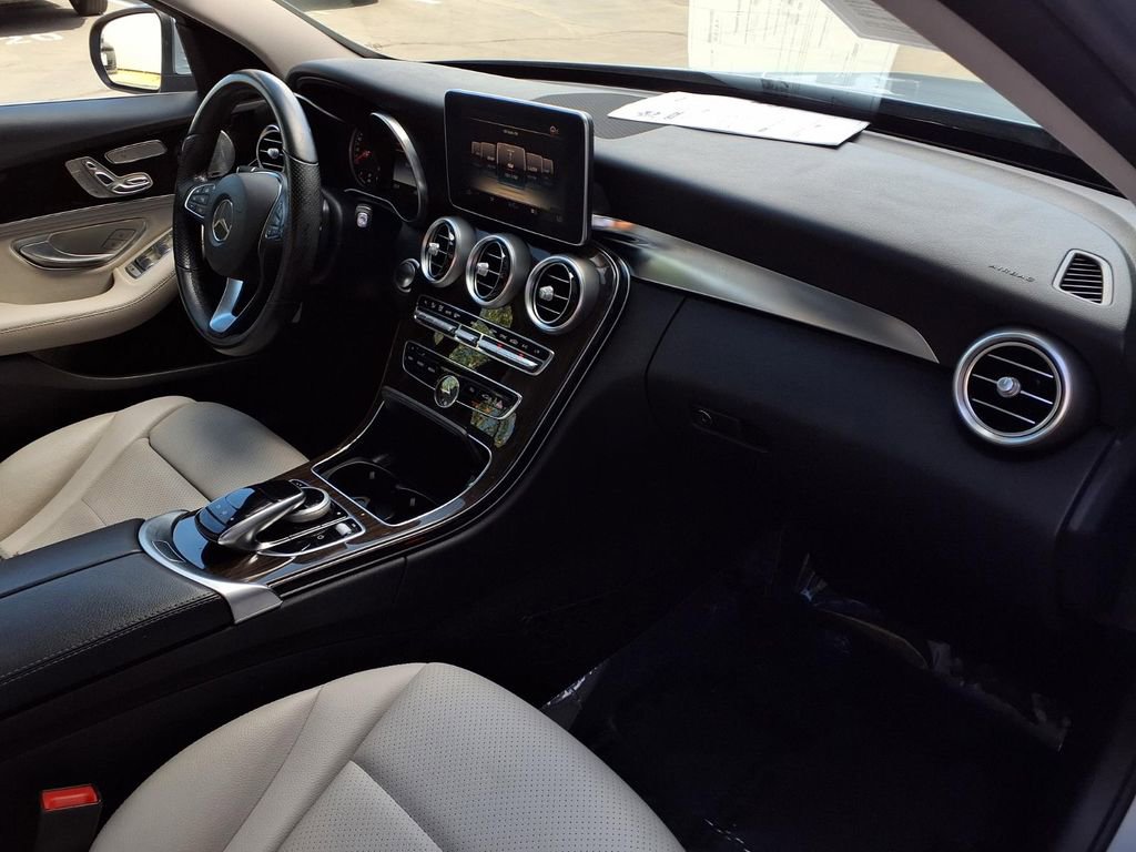 Used 2015 Mercedes-Benz C 300 Sedan image 23