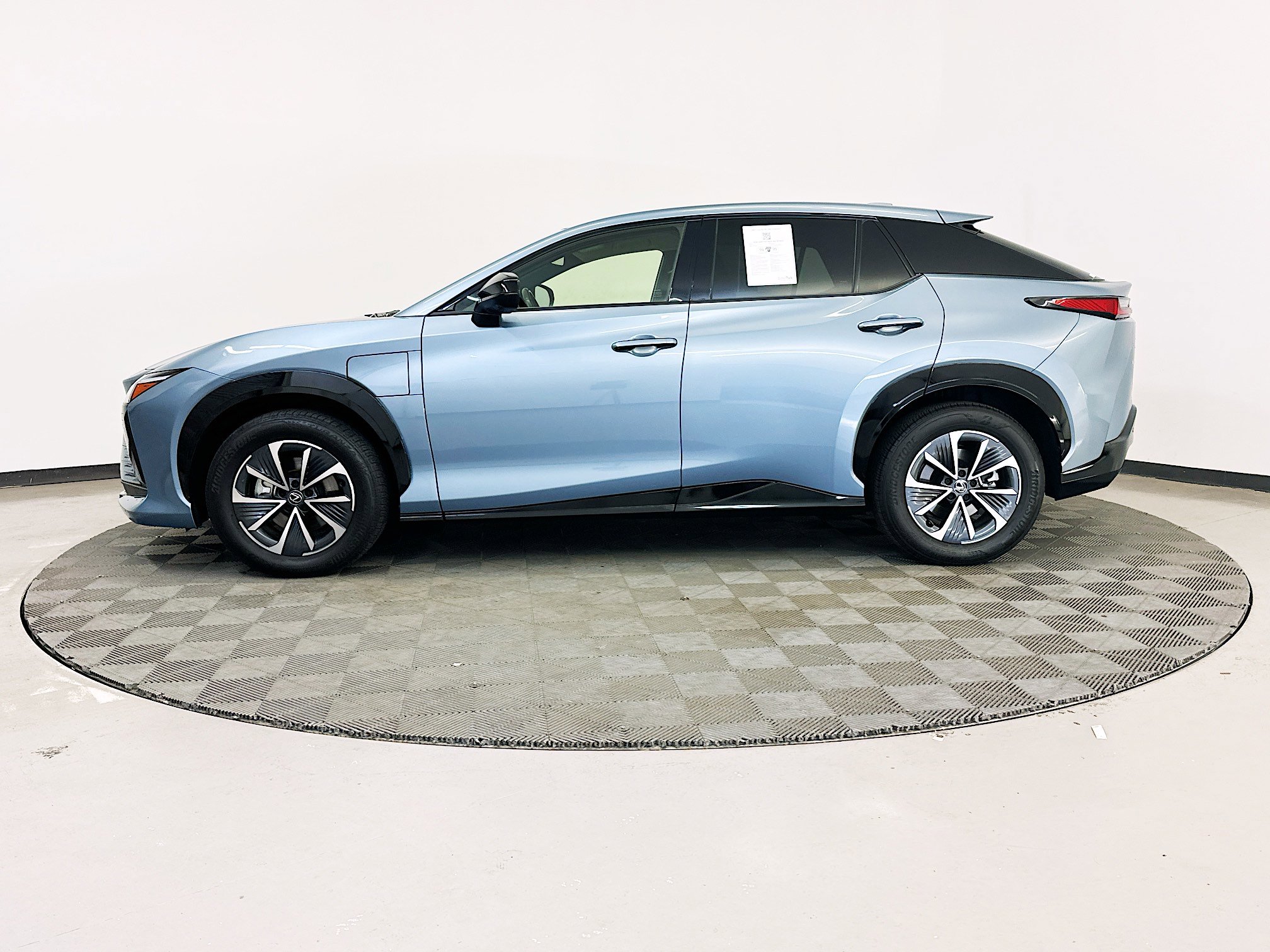 Used 2023 Lexus RZ 450e Premium w/ Accessory Package (Z1) AWD/4WD image 4